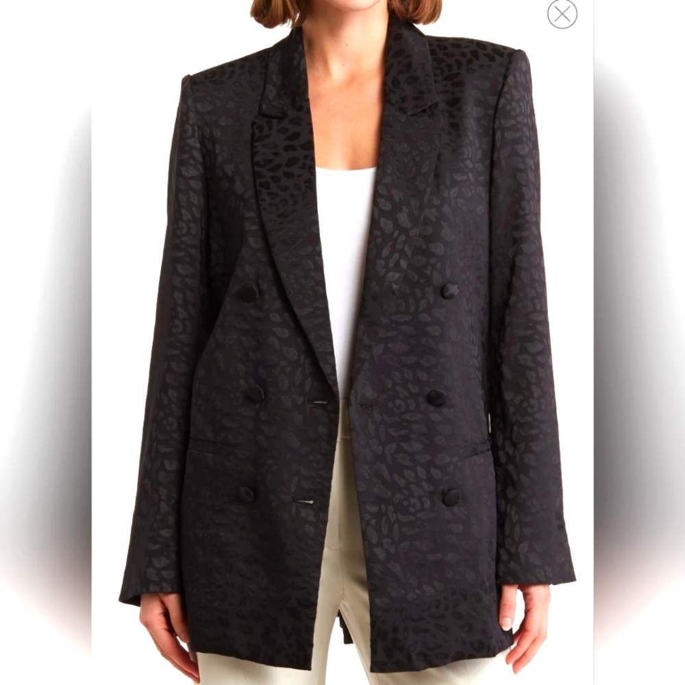 WAYF - Double Breasted Jacquard Blazer